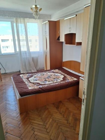 Apartament cu 2 camere decomandat, mobilat în Alexandru cel Bun