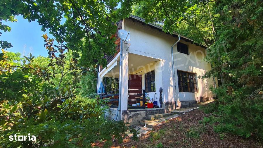 Casă cu 3 camere cu Teren 2700 Mp în Băiculești
