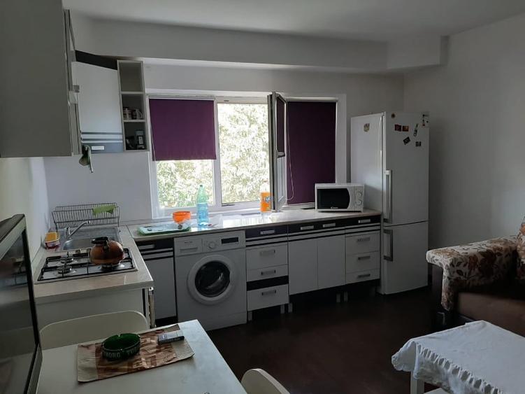 Apartament cu 2 camere decomandat în Tătărași