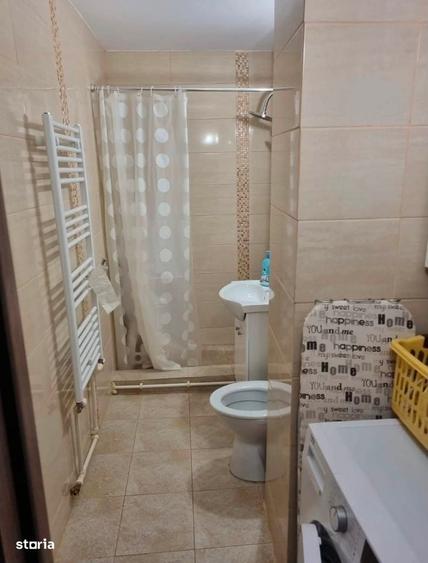 Apartament cu 2 camere semidecomandat în Calea București