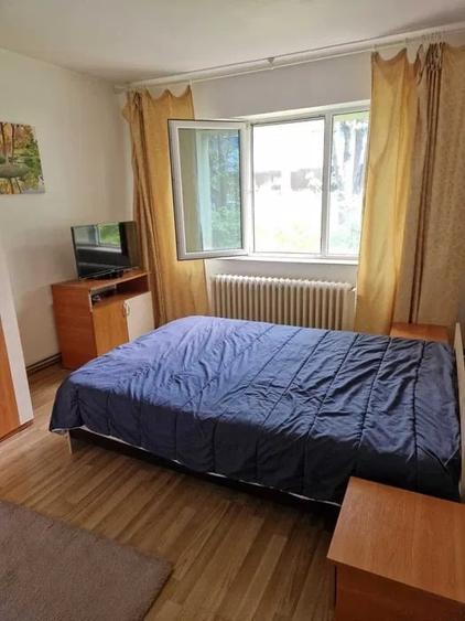 Apartament 2 camere, zona Podu Ros - 1