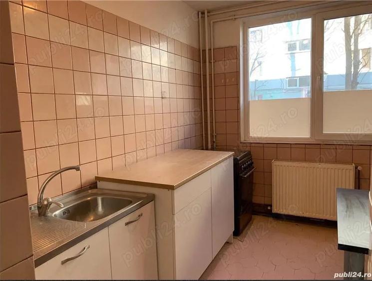 Inchiriez jumatate apartament 3 camere - 1