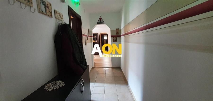 Apartament 3 camere, etaj intermediar, Cetate - 5