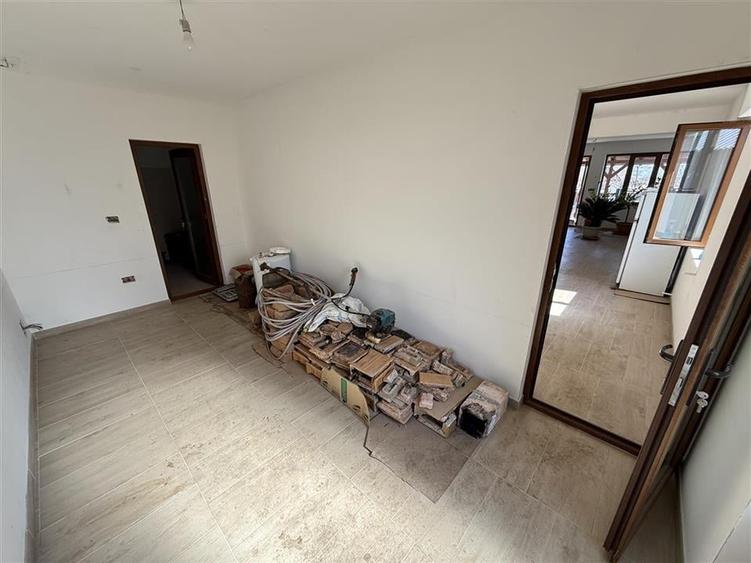 SPATIU COMERCIAL DE INCHIRIAT, POPESTI - 10