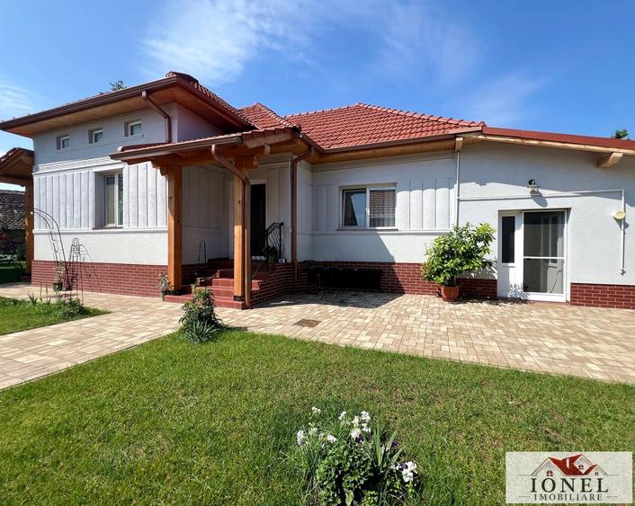 Casa de vanzare in Sebes - 2