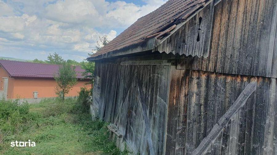 Vind teren intravilan sau extravilan Cacova Ierii - 4