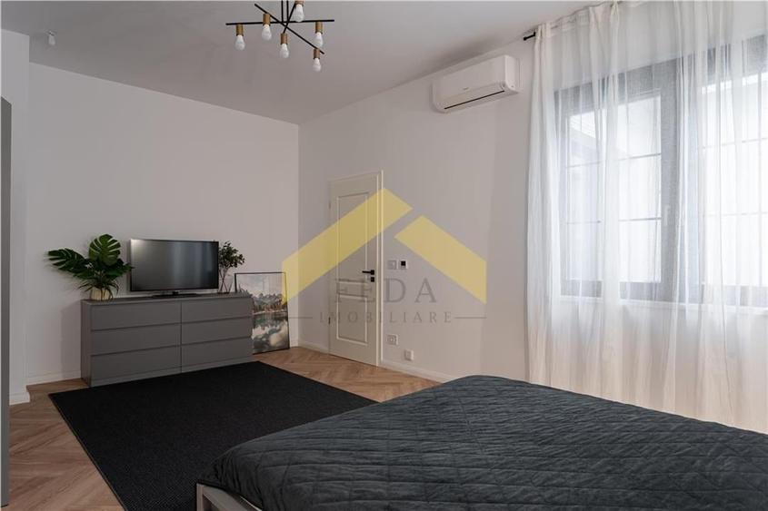 Casa la sol stil Neoclasic modren lux in Mandruloc - 6