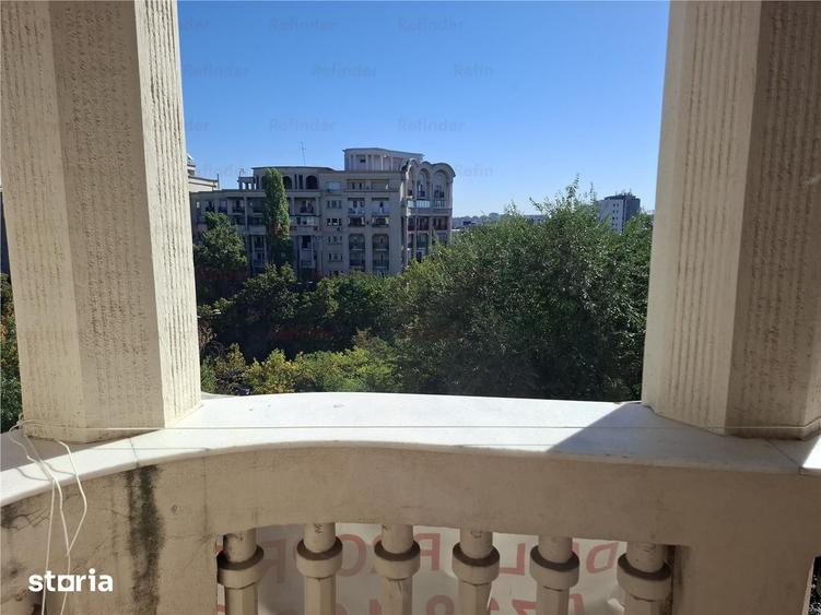 Apartament cu 3 camere decomandat în Centrul Civic