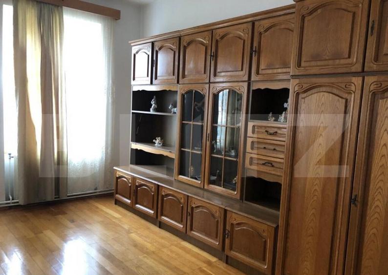 Casa de vanzare, cu 7 camere, 350 mp u & 2850 mp teren - 8