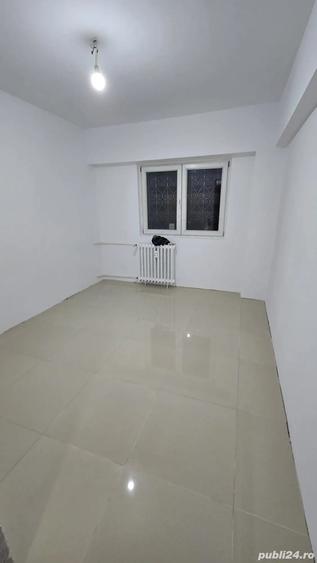 Inchiriez spatiu comercial- apartament 4 camere, Parter - 1