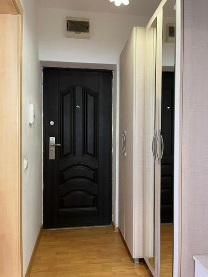 Garsoniera de inchiriat Tractorul zona Coresi - 3