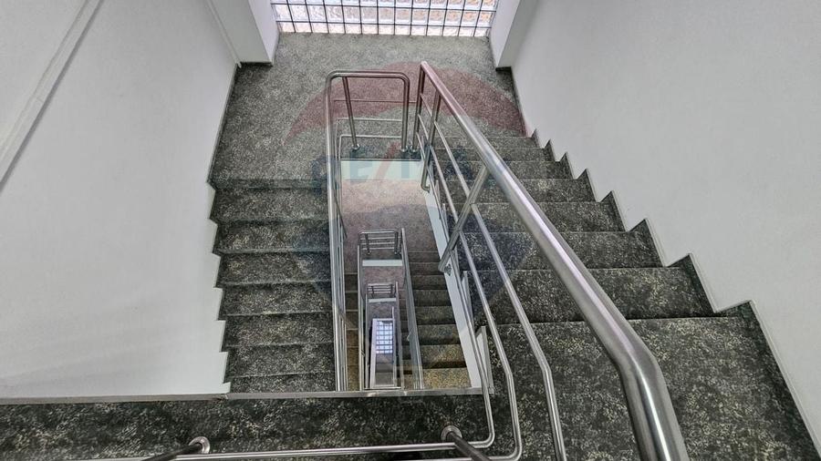 Hotel / Pensiune de vanzare în zona Barbu Vacarescu - 13