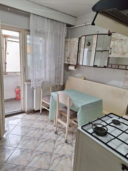 2 camere decomandat + 2 balcoane, Aleea Dobrogei nr.5 - 4