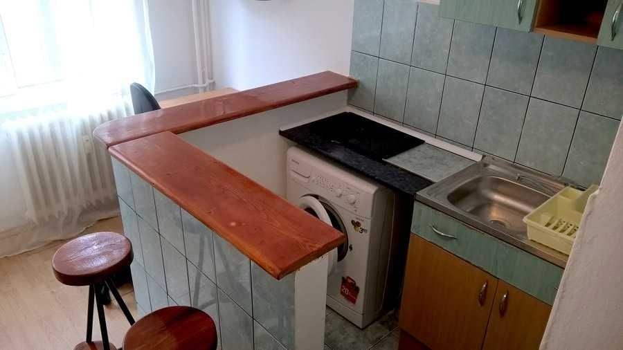 Apartament semidecomandat în Nicolina