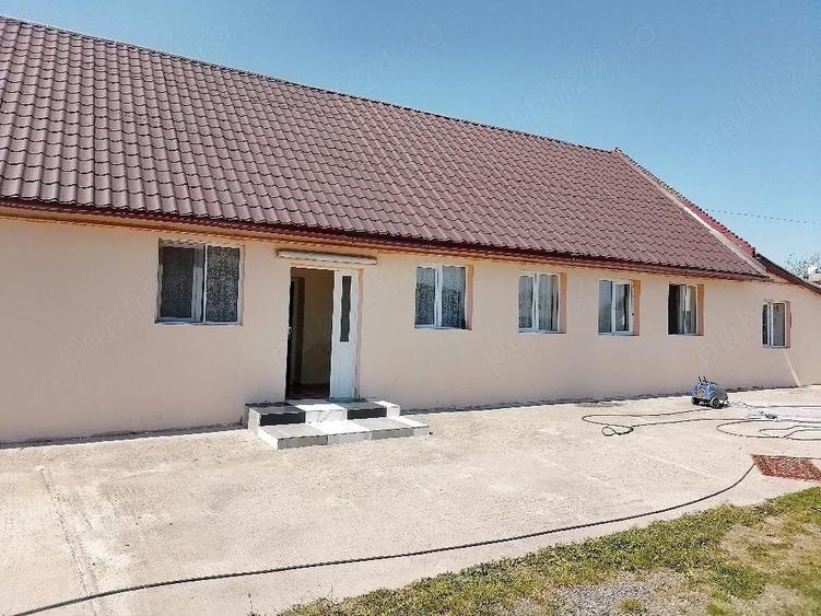 Buna ziua tuturor am casa de inchiriat detalii - 1