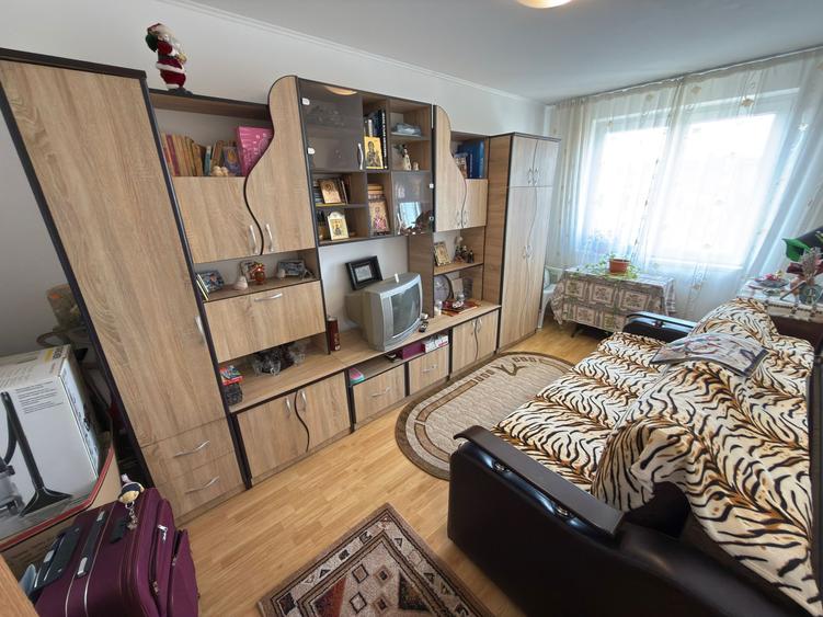 Apartament 4 camere, cetrala termica, boxa 12 mp in acte, str. Gura Ialomitei 5 - 9