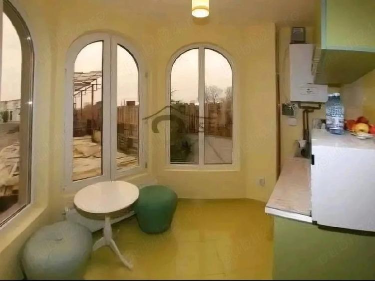 Inchiriere spatii Targovi?te - 8