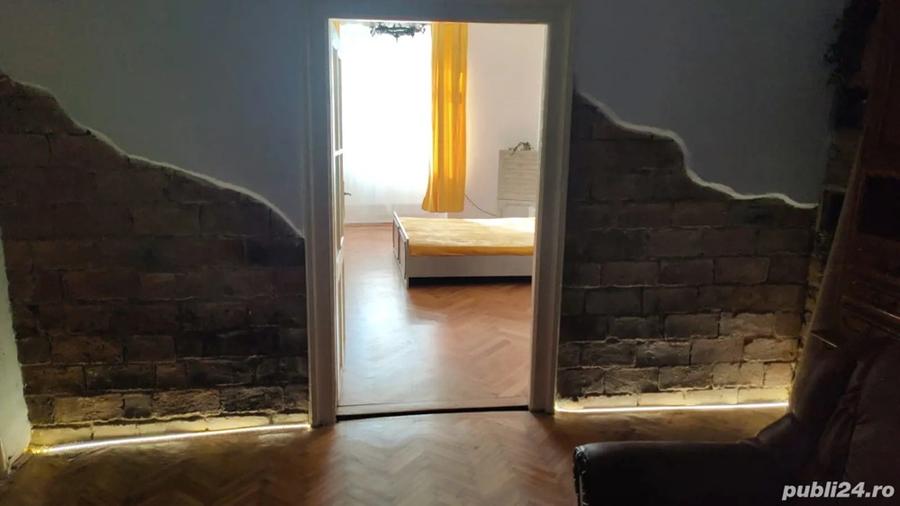 Vand apartament 2 camere centru - 1