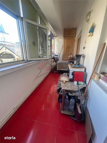 3 camere, etaj 5, bloc din 1982 zona Dacia - 11
