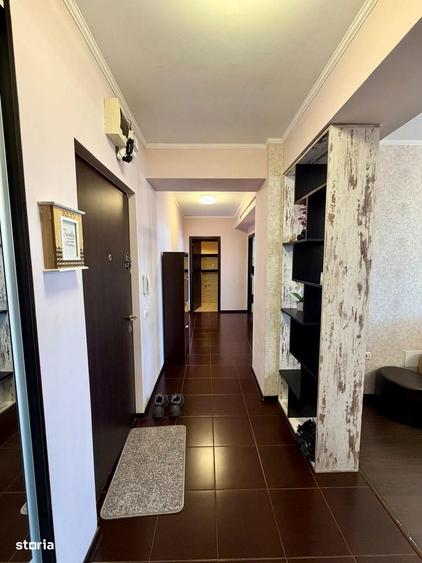 Apartament cu 3 camere decomandat în Central