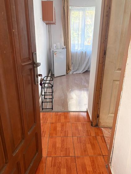 Garsonieră decomandată în Central