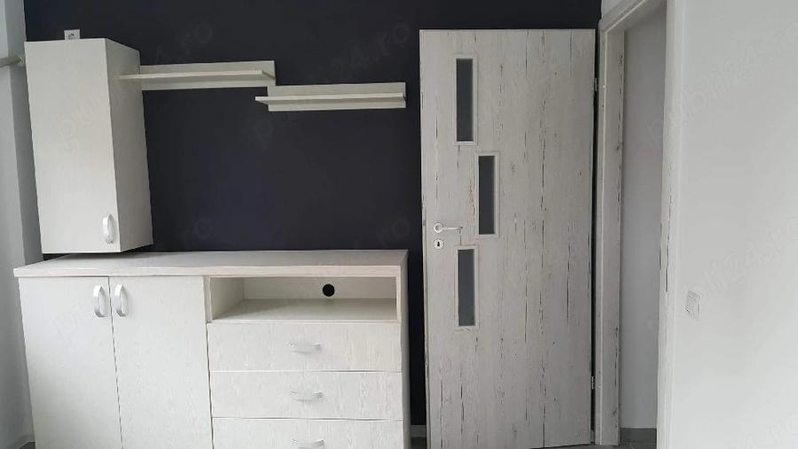 Apartament cu 2 camere semidecomandat în Gorjului