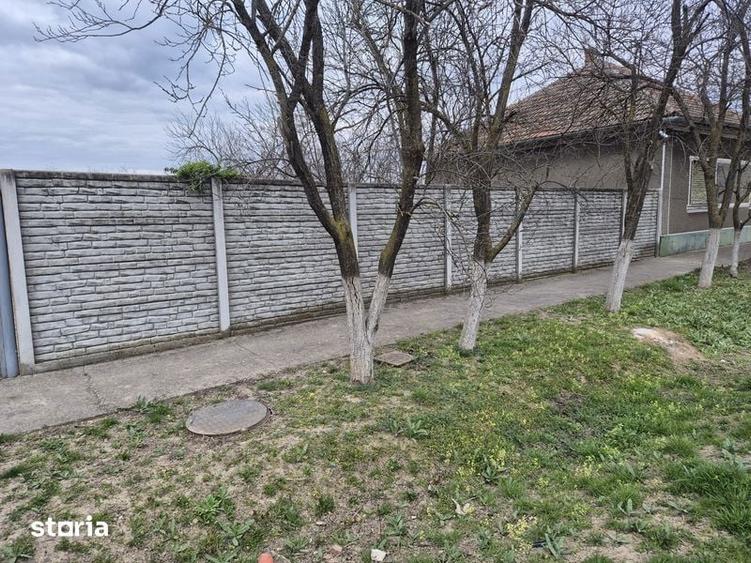 Vand loc de casa - 2