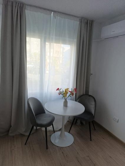 Inchiriez garsoniera Craiovita Noua - 2