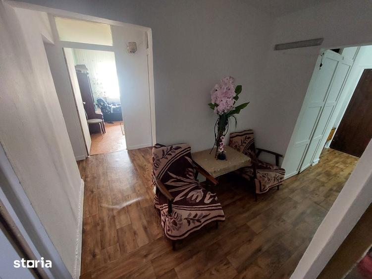 Vand apartament 4 camere Mioveni 78,6 mp Parter - 1