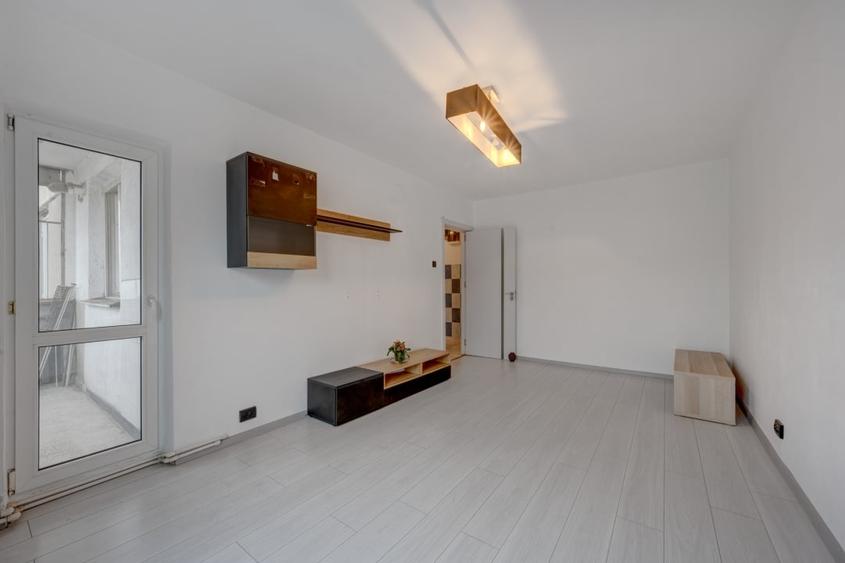 Apartament 3 camere decomandat, cu centrala proprie, bloc 1983 - 4