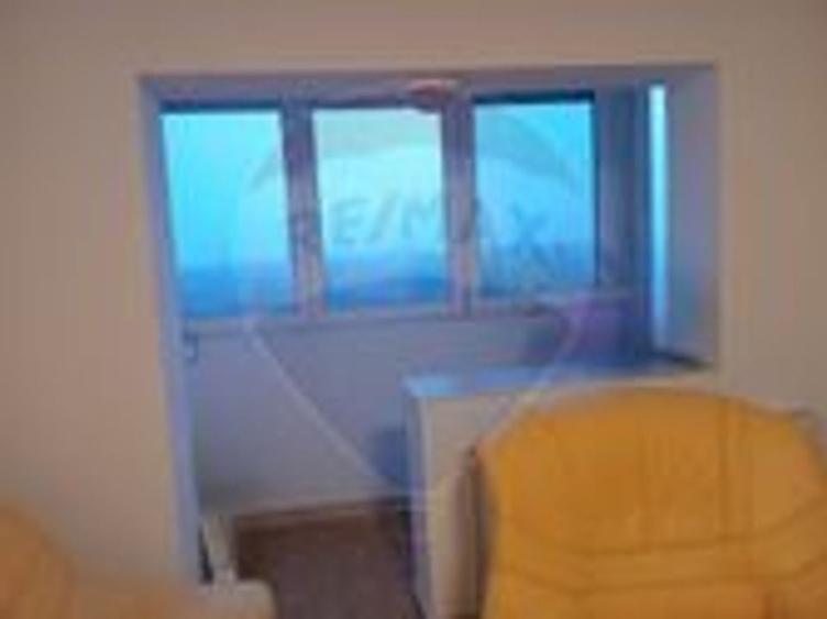 Apartament  4 camere de inchiriat MALUL MURESULUI - 8