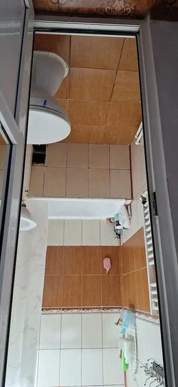 Vanzare apartament 3 camere - 1