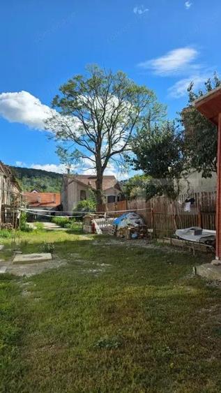 Exclusivitate pe pia?a - Cladire istorica in centrul ora?ului - 9