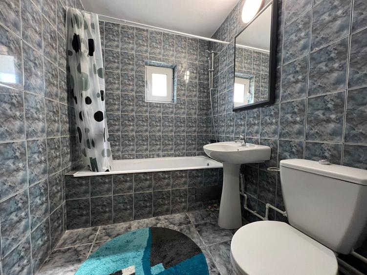 Proprietar Apartament 2 camere decomandat, Nicolina, mobilat complet, etaj 3/4 - 2