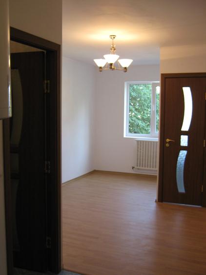 Garsoniera de vanzare langa Mega Moll - 2