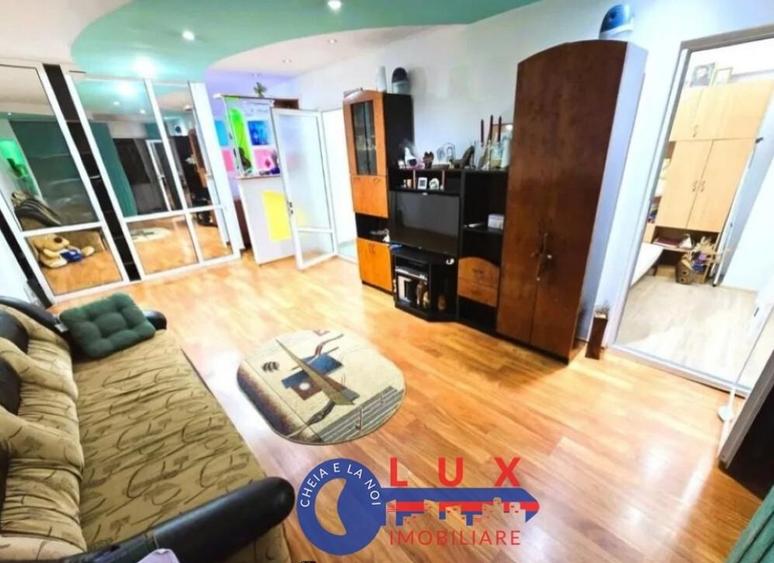 ID 2969 Apartament 2 camere transformat in 3 camere - PARTER - 2