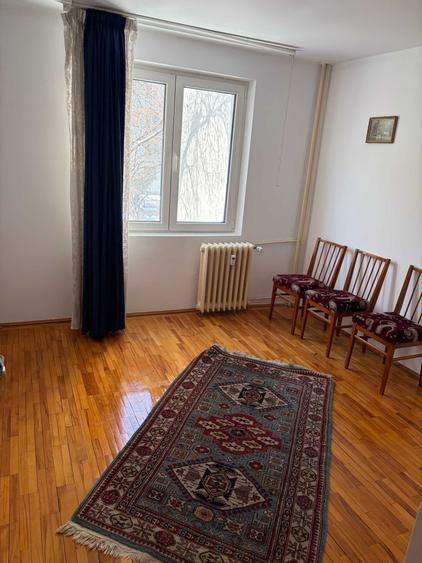 Apartament Dristor 4 camere decomandat, bloc anvelopat ,etaj 1 - 2