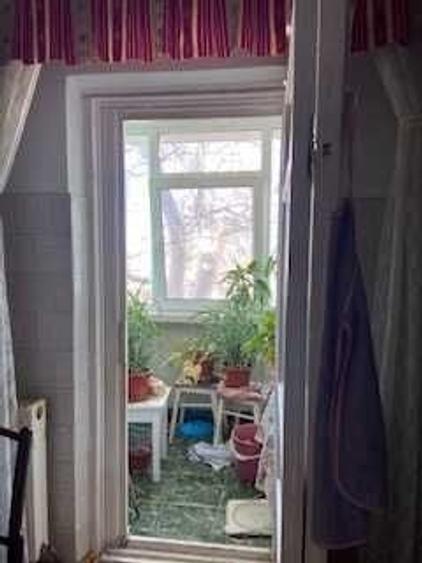 Apartament cu 3 camere decomandat în Radu Negru