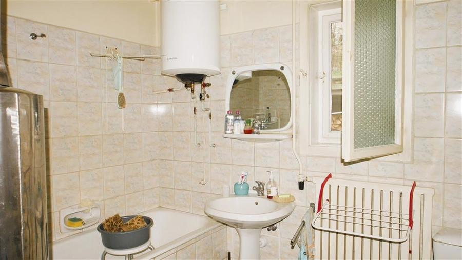 Duplex cu 3 camere cu Canalizare în Crișcior