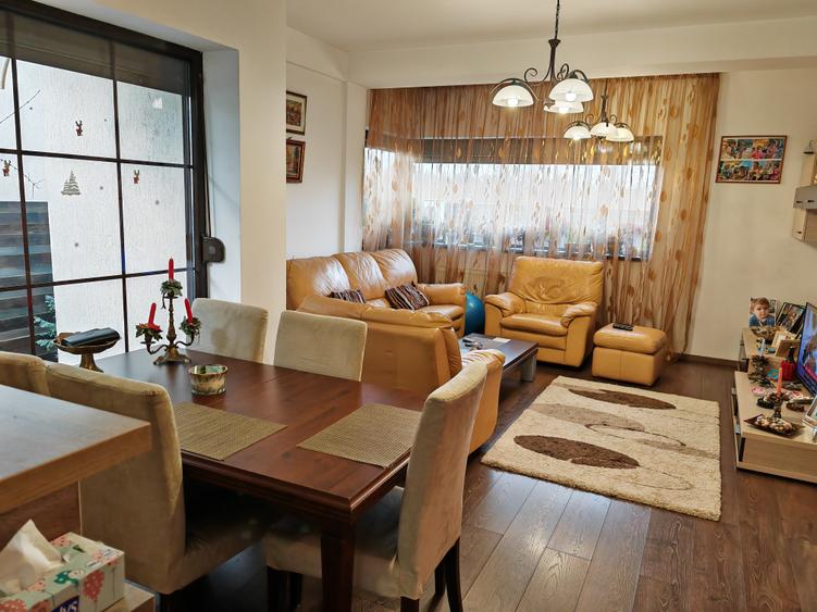 VANZARE CASA VILA - 6