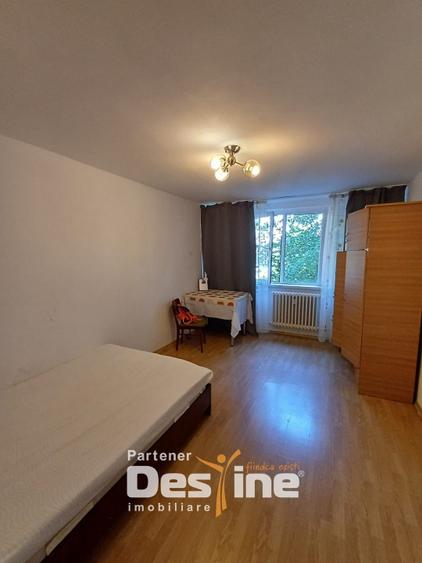 Apartament 1 camera - Decomandat, 26 mp, Etaj 2/9 - Piata Nicolina, Podu Ros - 1