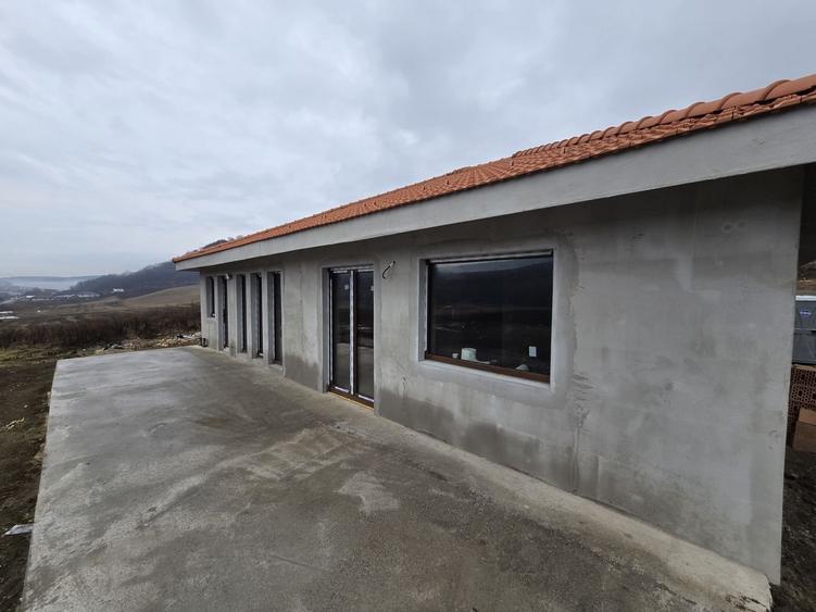 Casa 4 camere,2 băi,127 mp, 618mp teren,  0% comision - 5