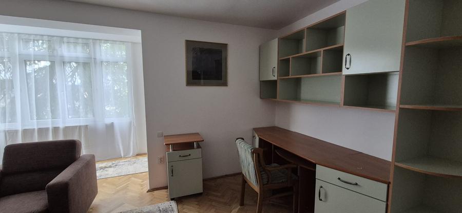 De inchiriat ap . 4 camere , cart. Dambu-Pietros - 4