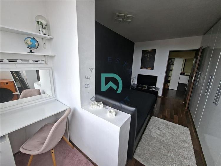 Apartament cu 3 camere circular în Calea București