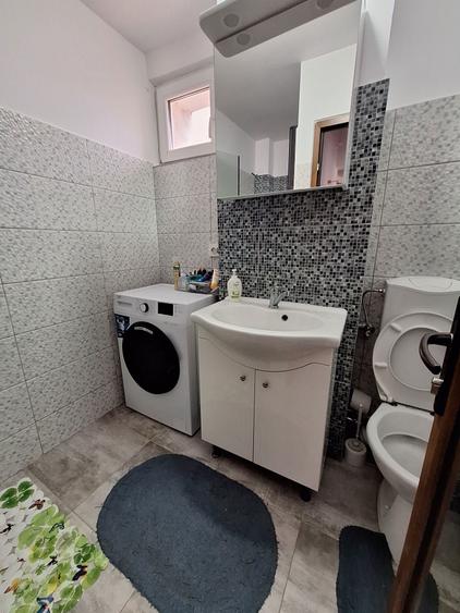 Inchiriez apartament 3 camere! - 2