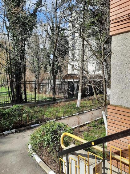 Vand apartament cu doua camere, Splaiul Independen?ei, langa parcul Zavoi! - 1
