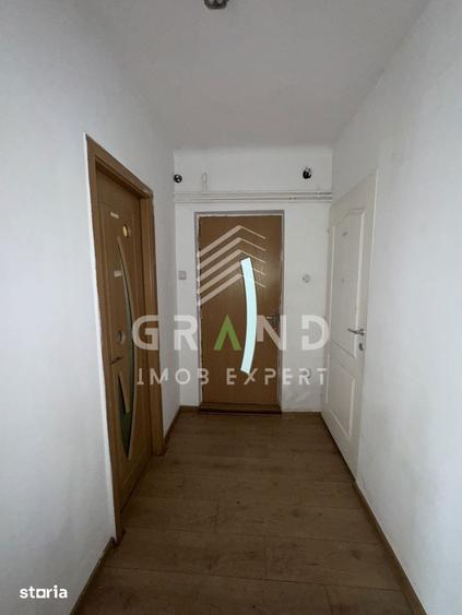 Casa de inchiriat | 3 camere | ideal birou/locuinta | Platinia/Calea M - 8