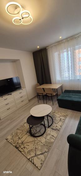 Apartament cu 2 camere în Apărătorii Patriei