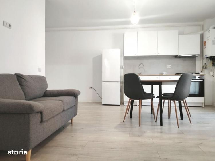 Apartament cu 3 camere decomandat în Chinteni