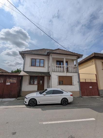 Casa 189 mp de vanzare - 1